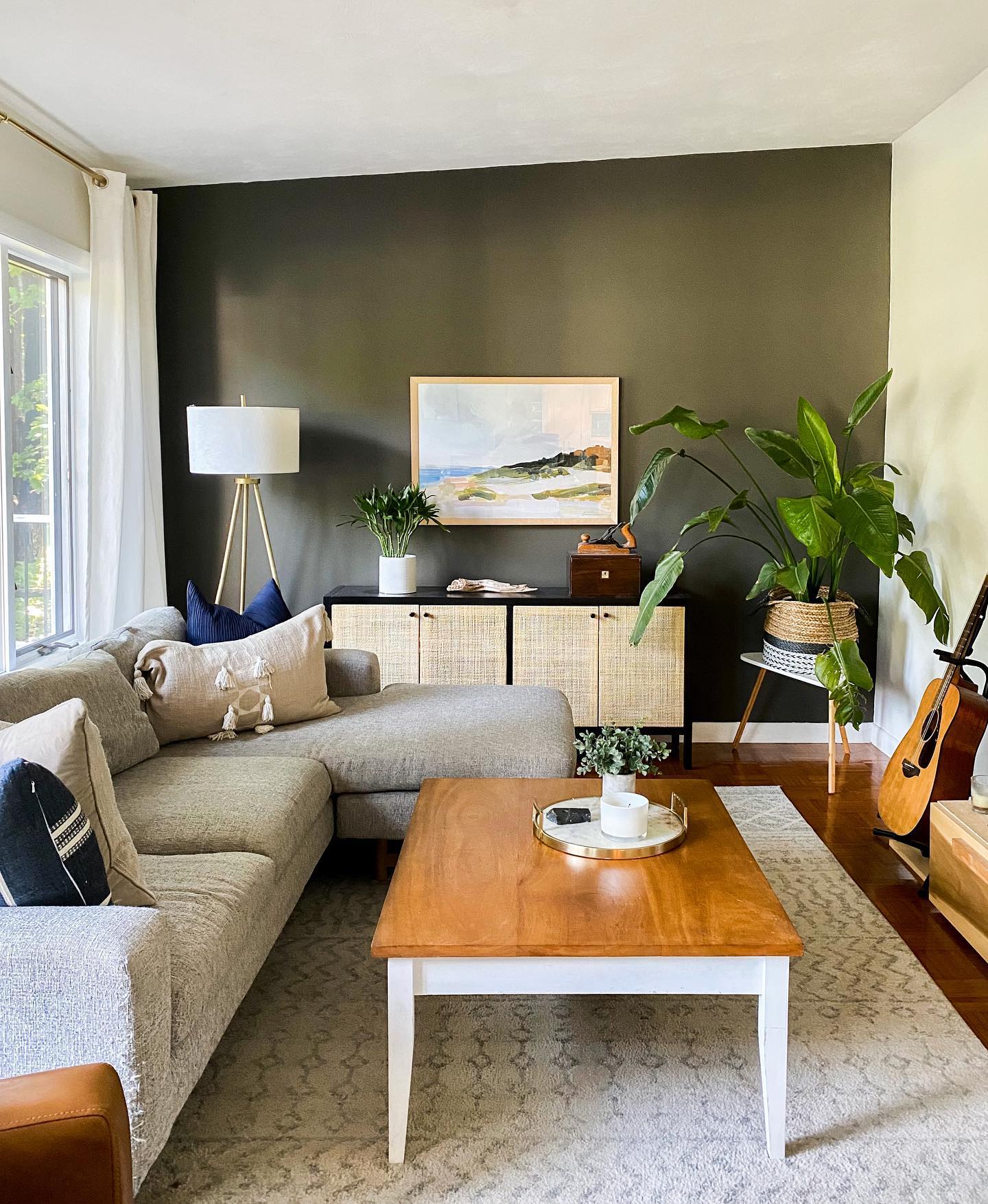 Photo of Peppery paint color