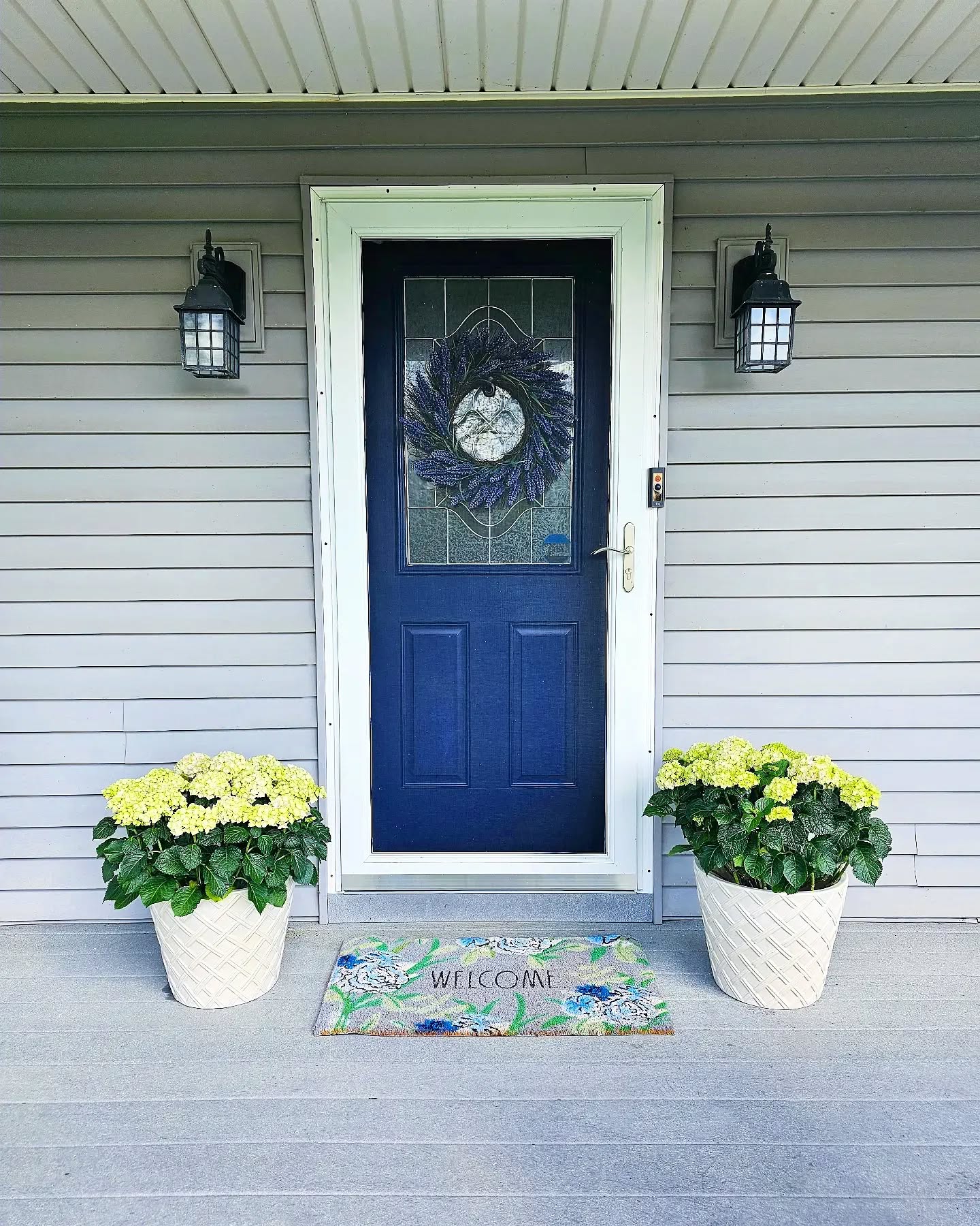 Photo of paint color behr-very-navy in a Exterior by @breannajohnson.02