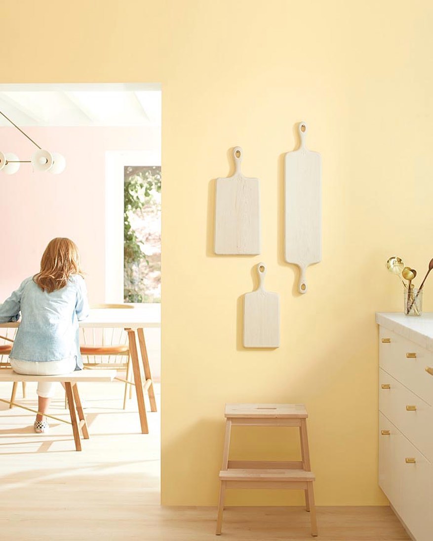 Photo of Golden Straw paint color