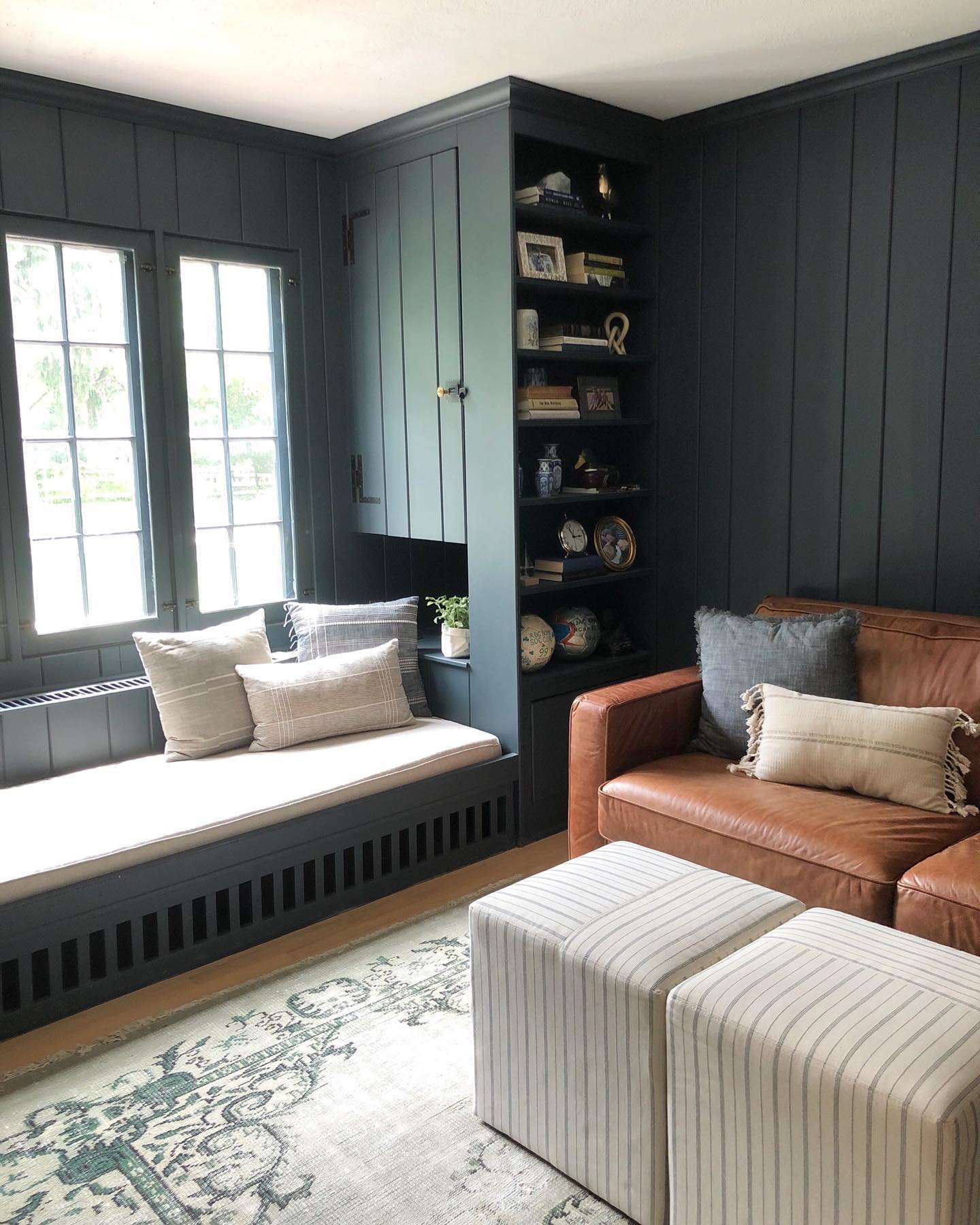 Photo of Lead Gray paint color