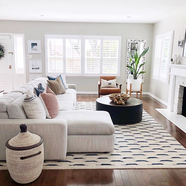 Photo of London Fog paint color