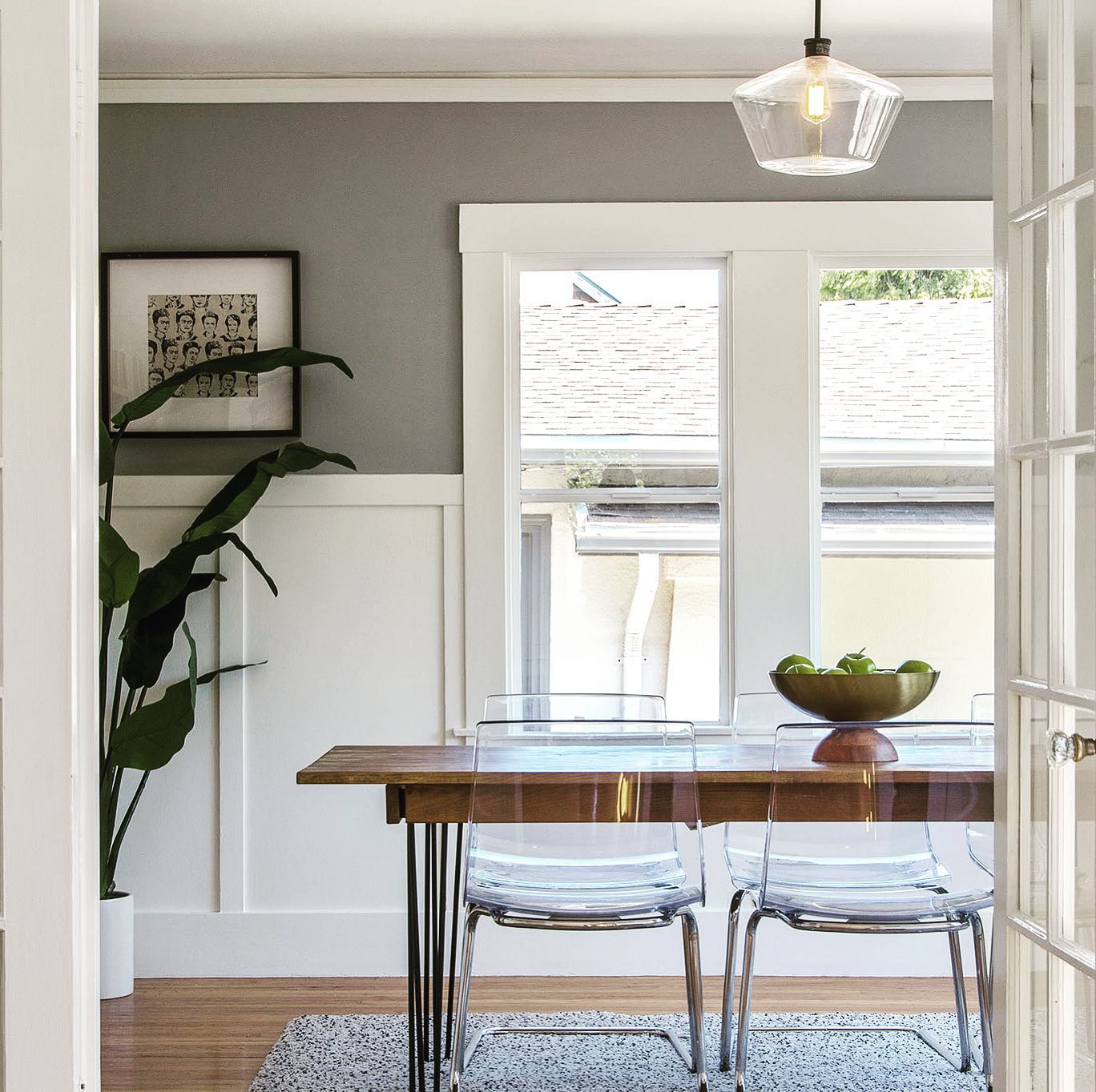 Photo of Metropolitan paint color