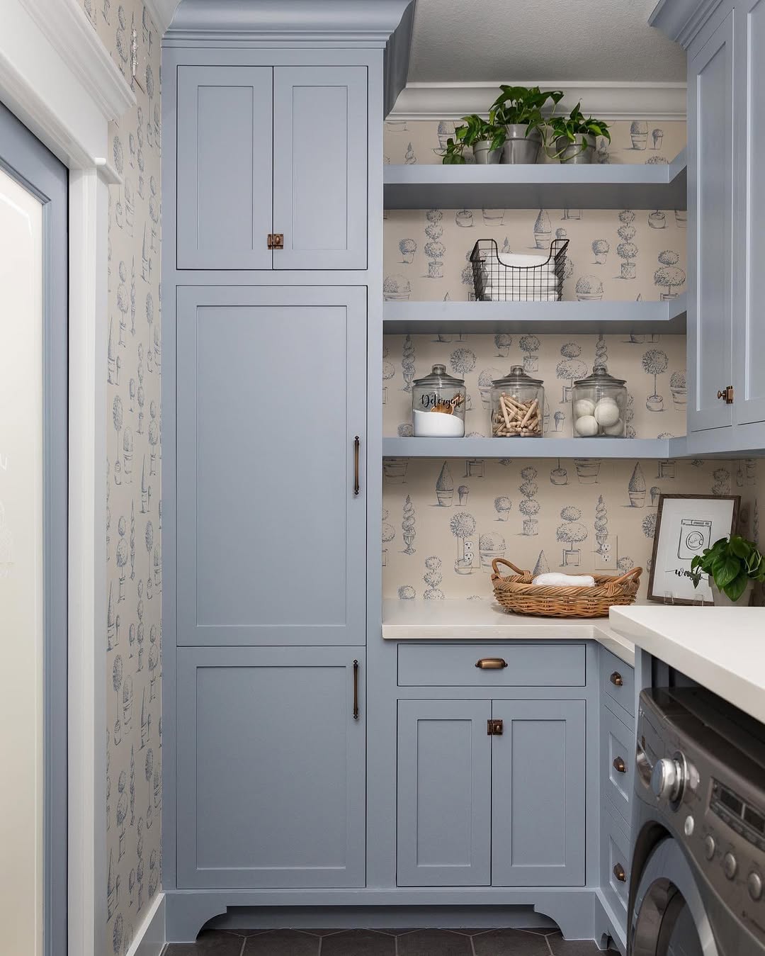 Photo of New Hope Gray paint color