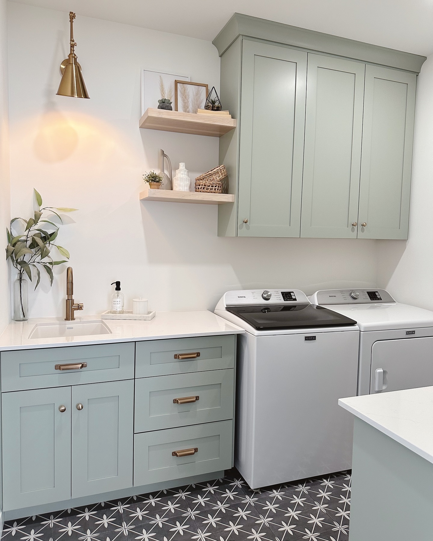 Photo of Silver Marlin paint color