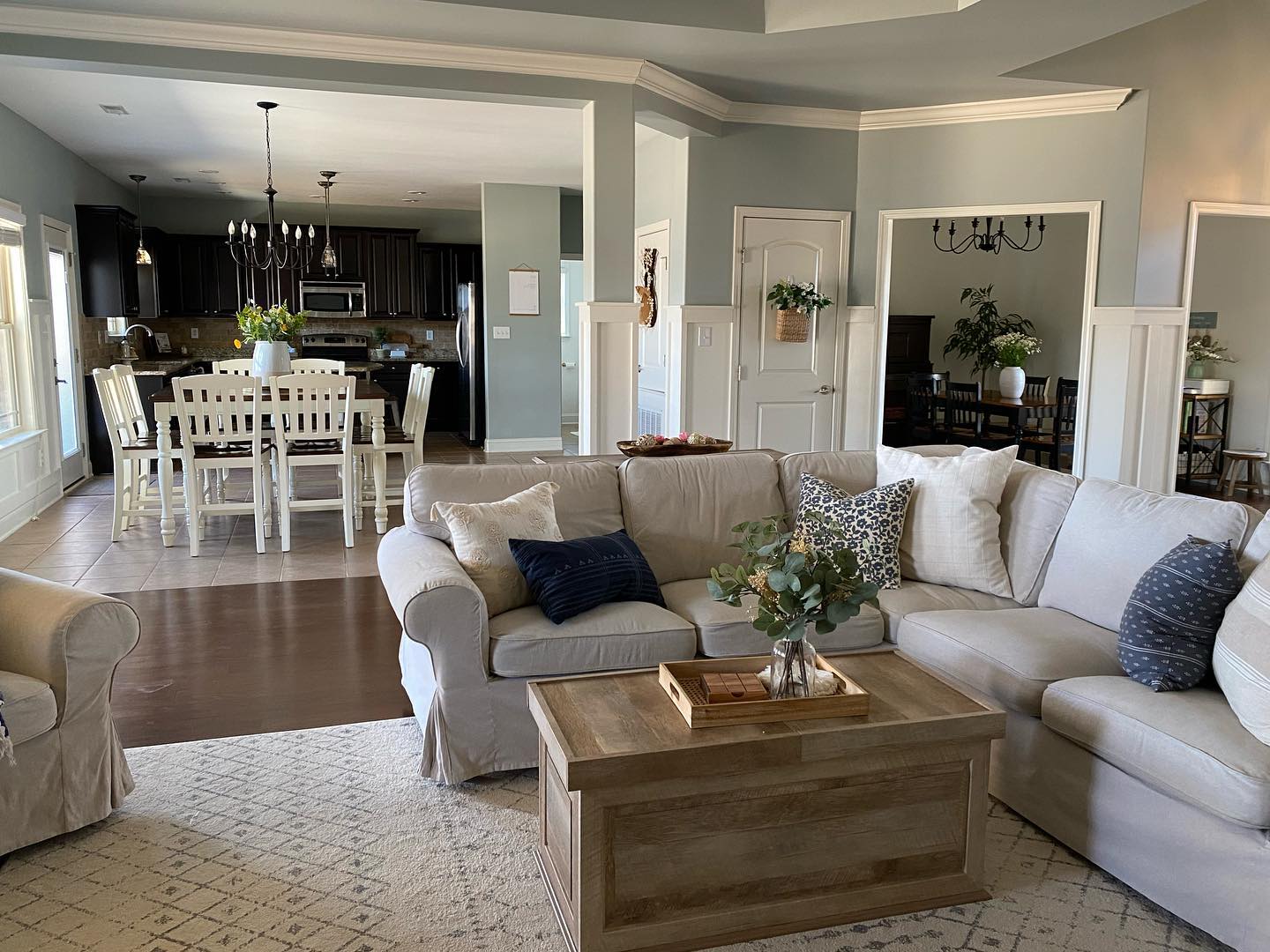 Photo of paint color bm-tranquility in a Living Room by @cozy.cottage.life
