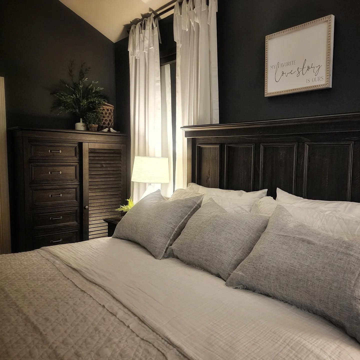 Photo of Westcott Navy paint color