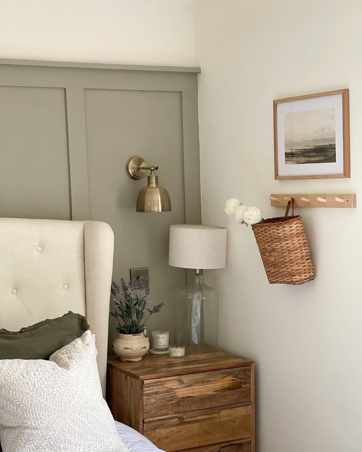 Photo of Hardwick White paint color