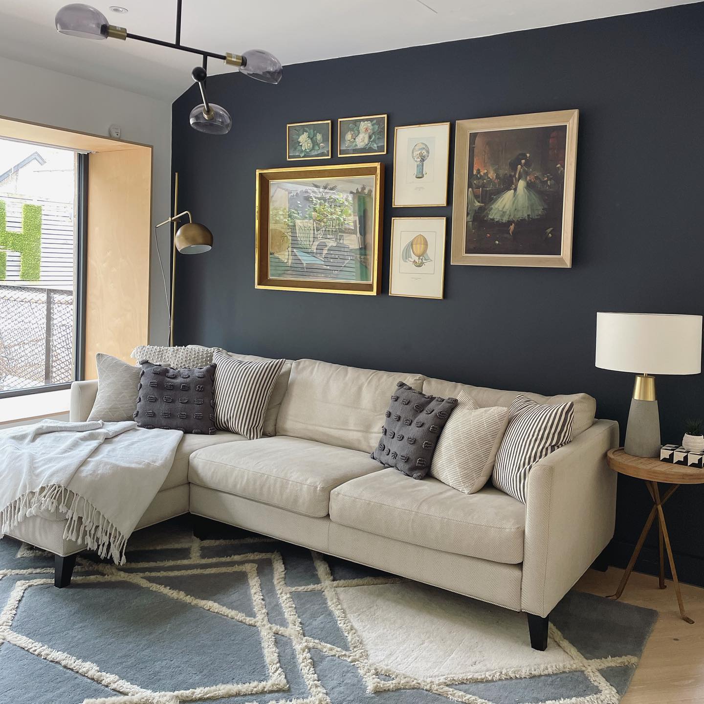 Photo of Railings paint color