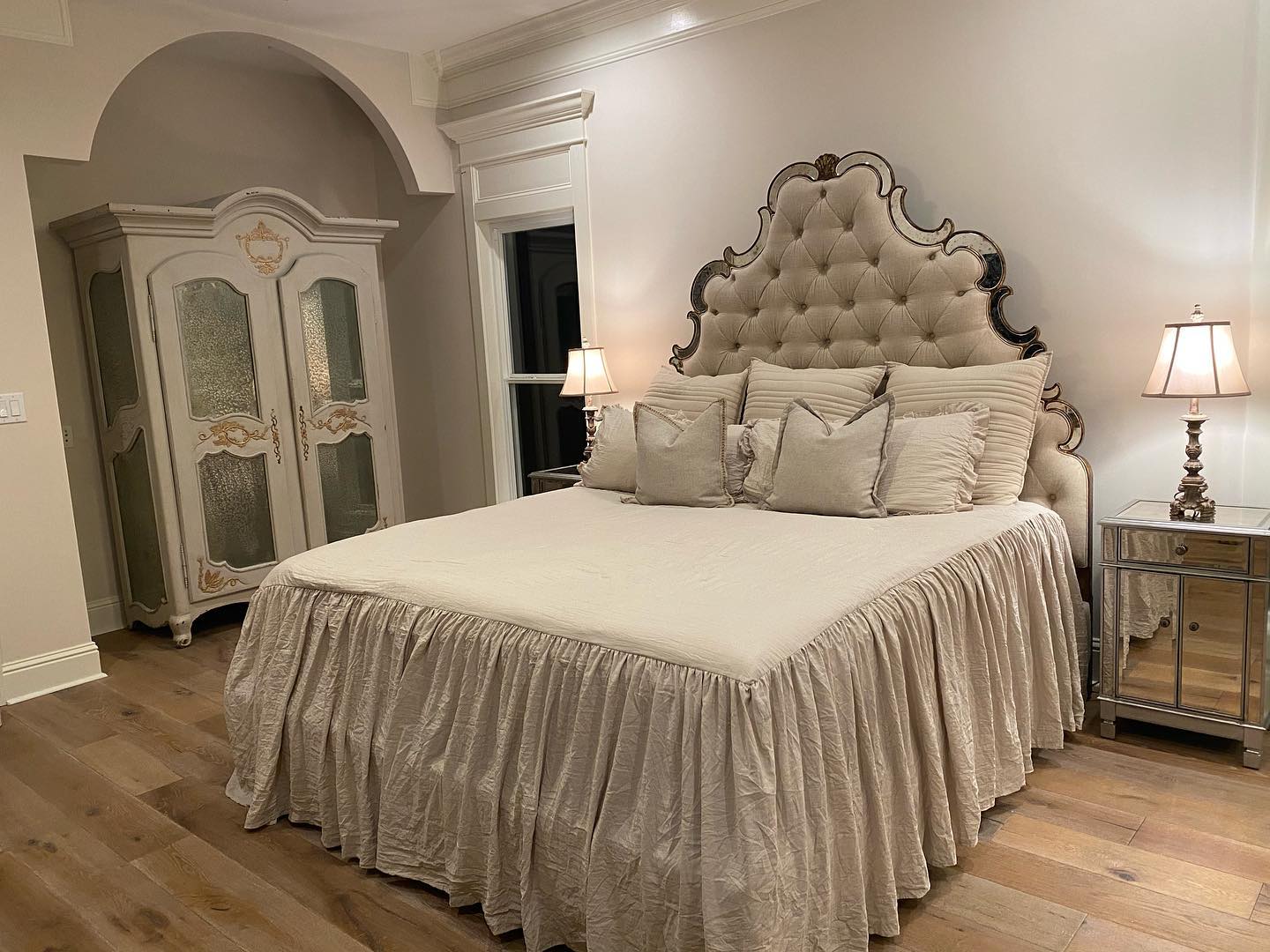 Photo of Divine White paint color