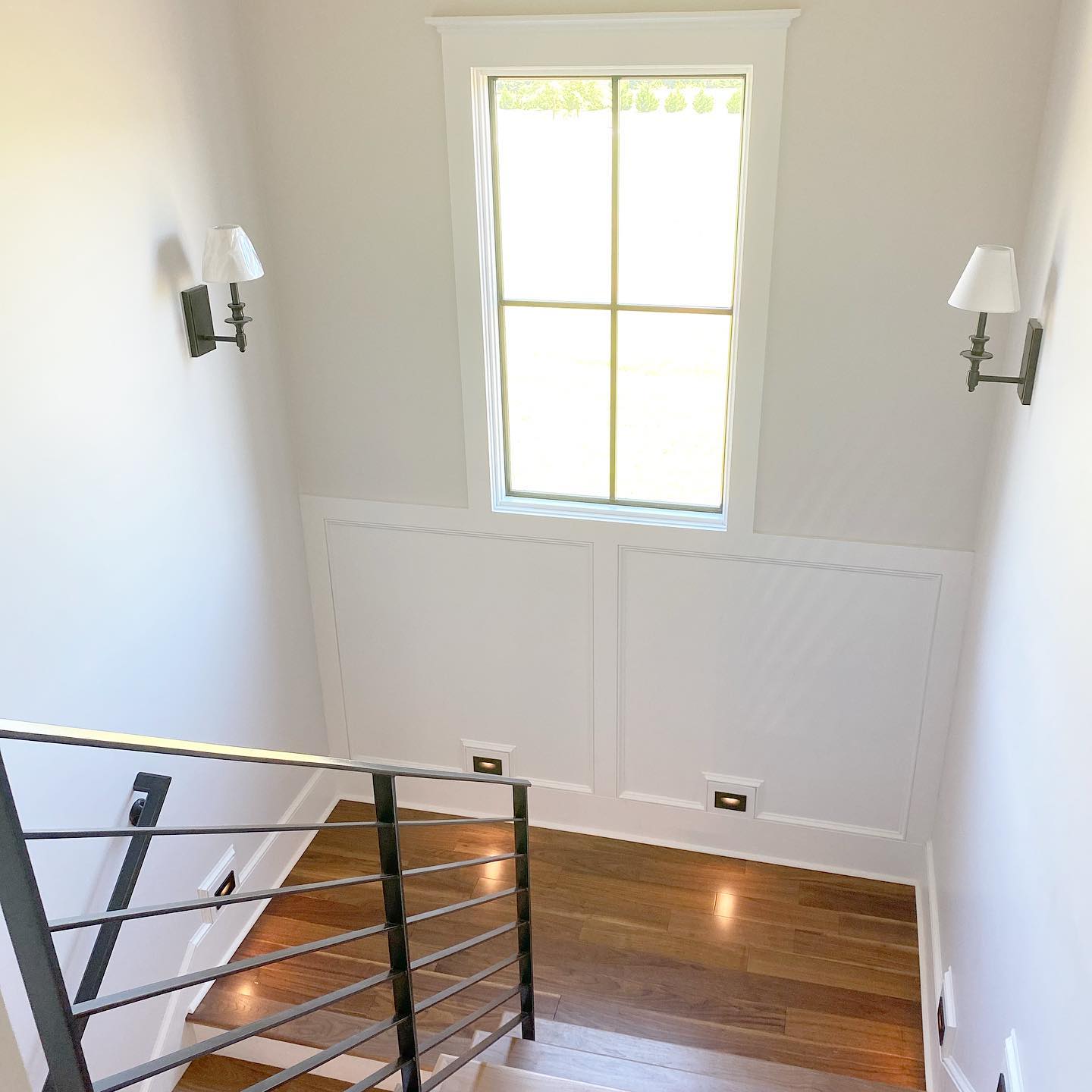 Photo of paint color sw-eider-white in a Other Spaces by @aubreyandersoninteriors