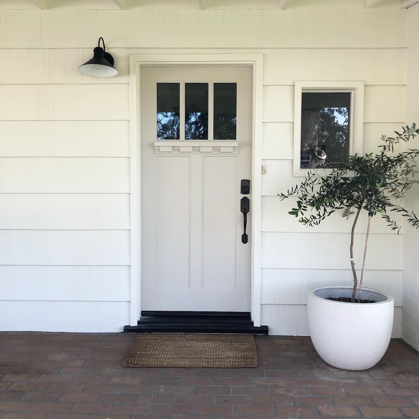 Photo of paint color sw-greek-villa in a Exterior by @katie_convertino