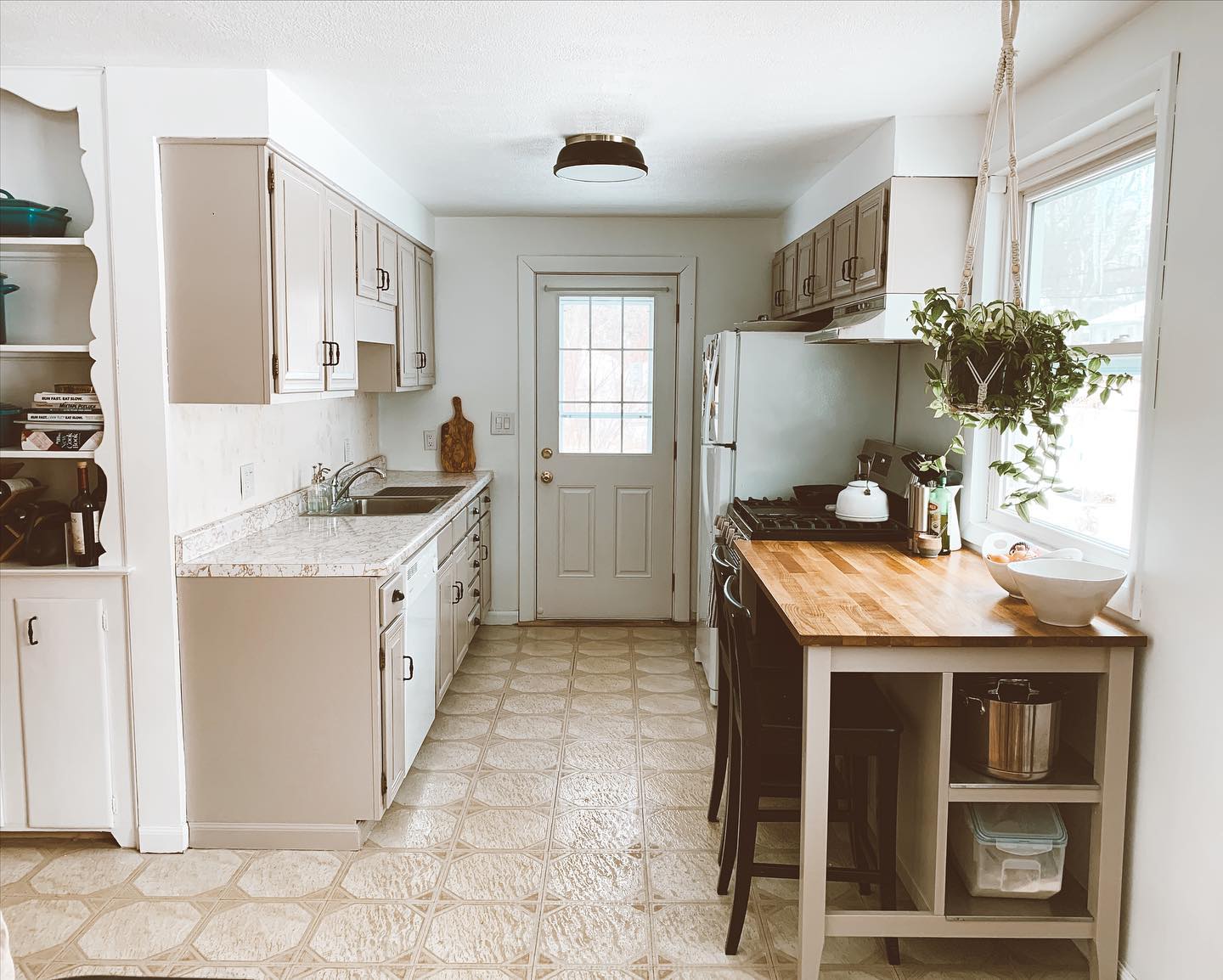 Photo of Perfect Greige paint color