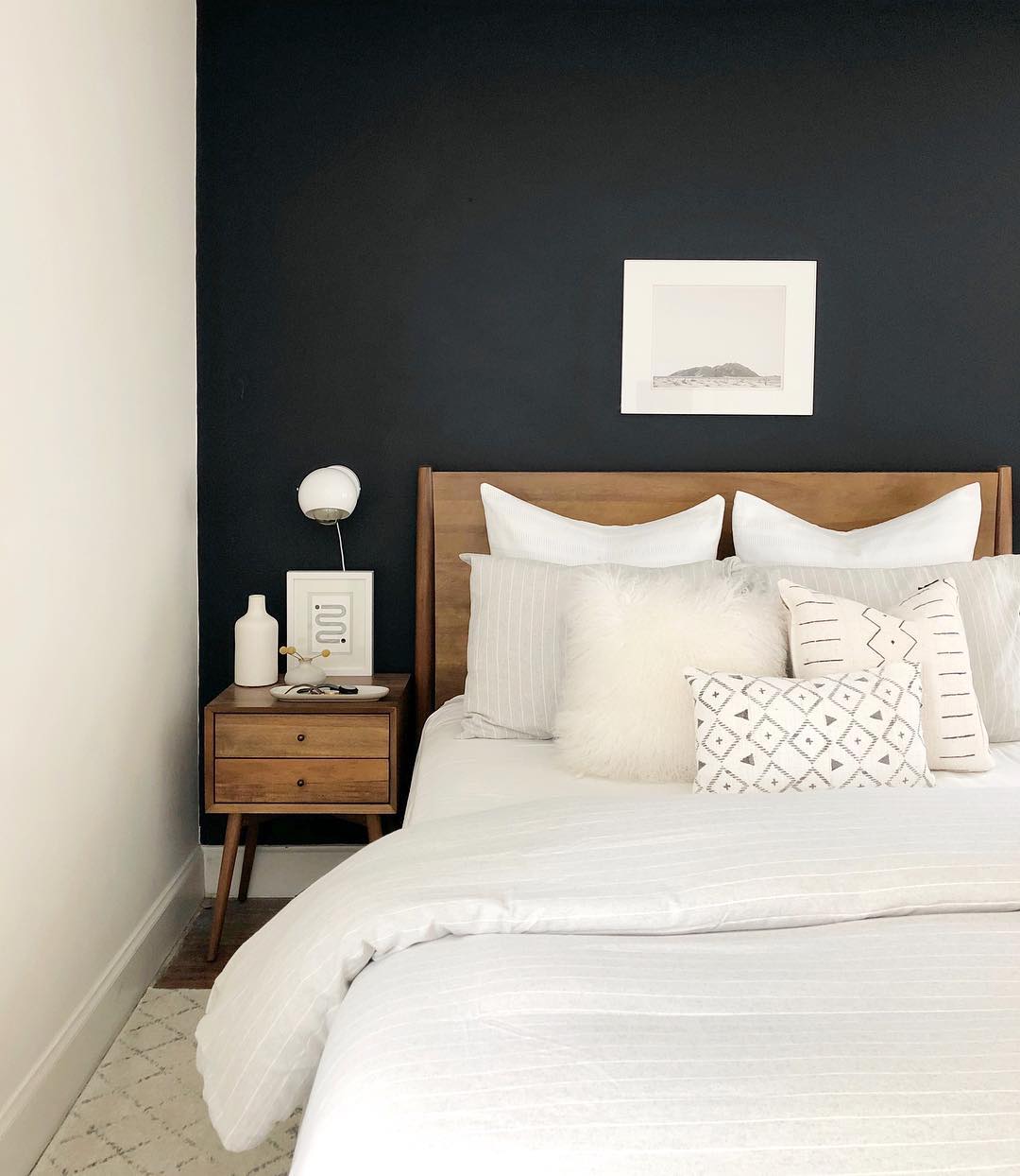 Photo of Dove White paint color