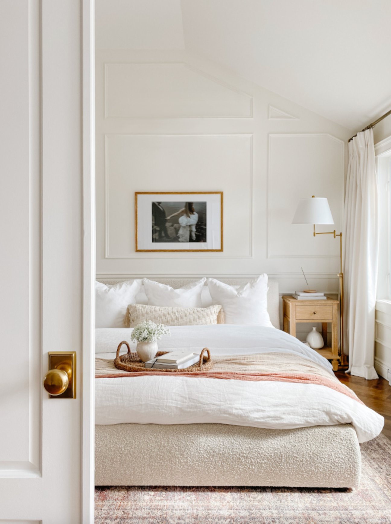 BM Simply White in a bedroom
