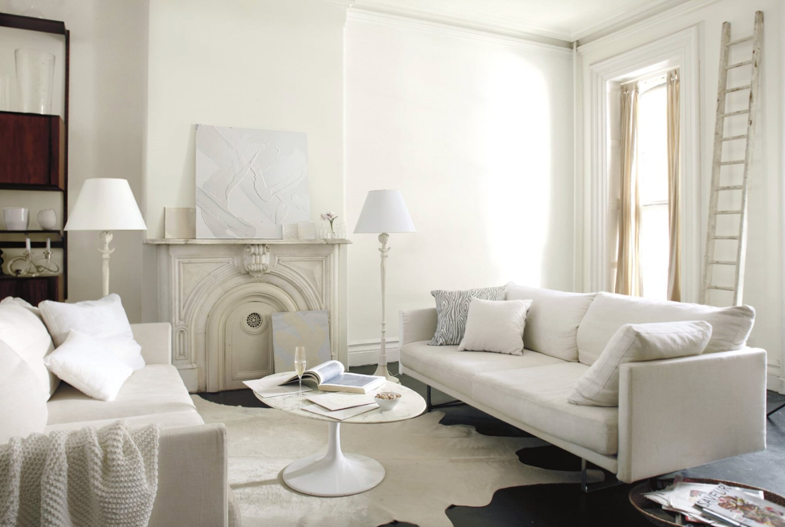 BM Simply White living room