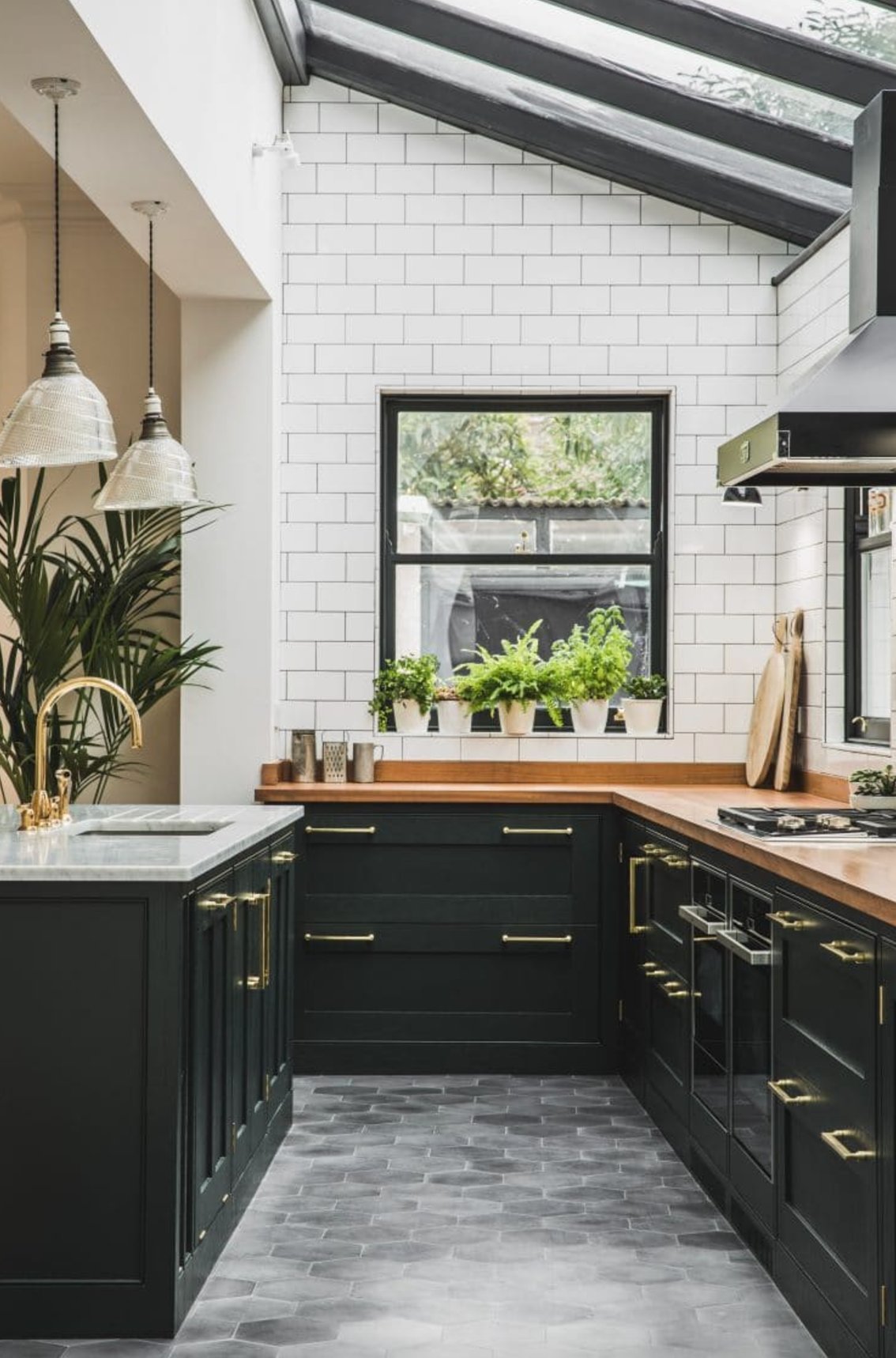 Black kitchen cabinets