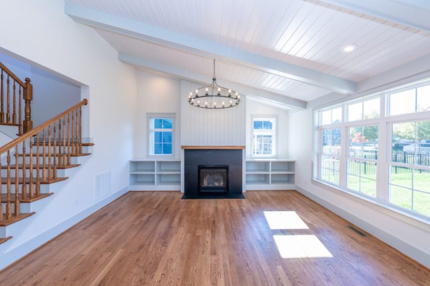 Ceiling with a sheen