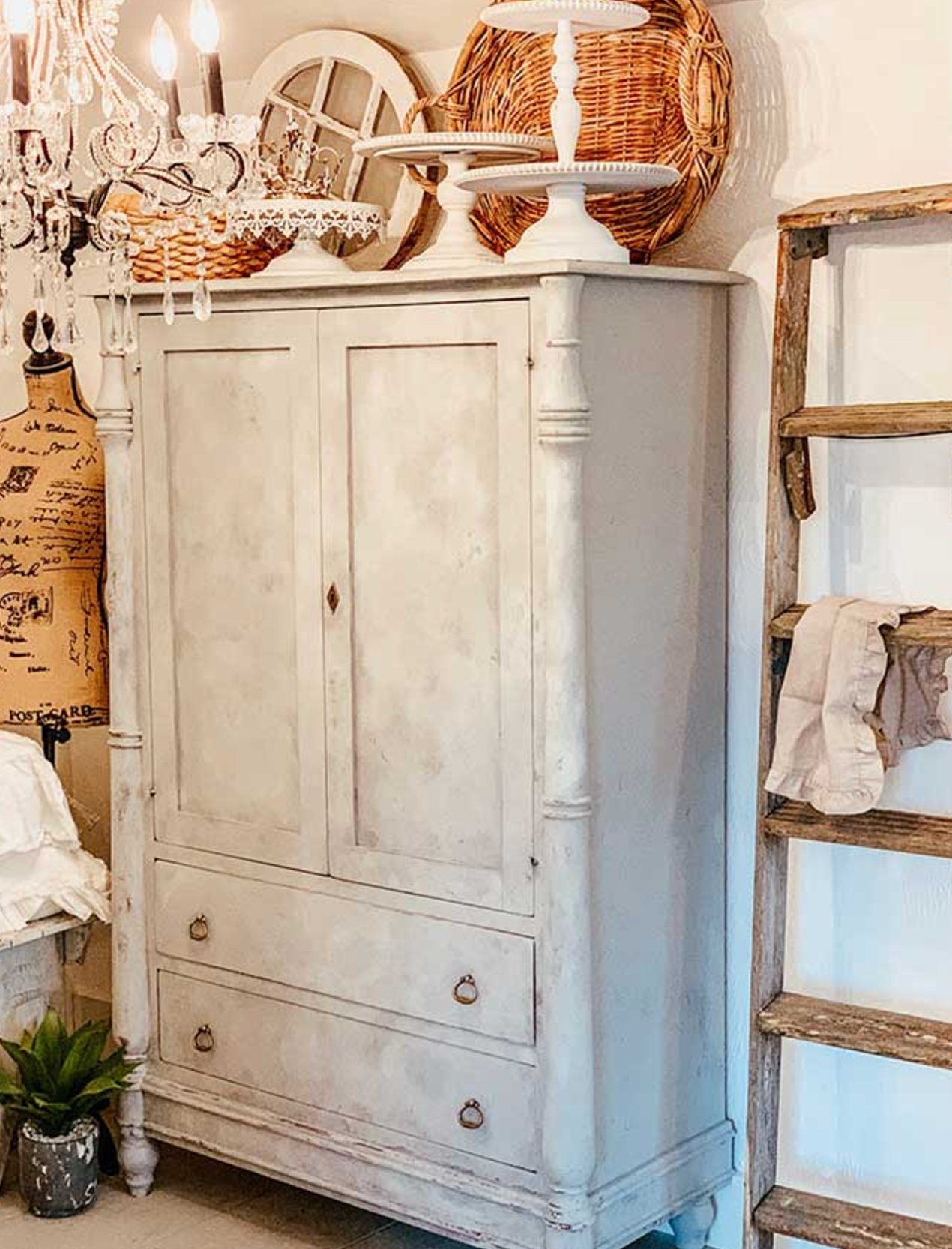 Chalk Paint Furniture 2