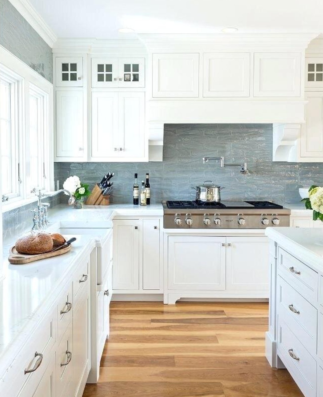 Cloud White by Benjamin Moore kitchen 2