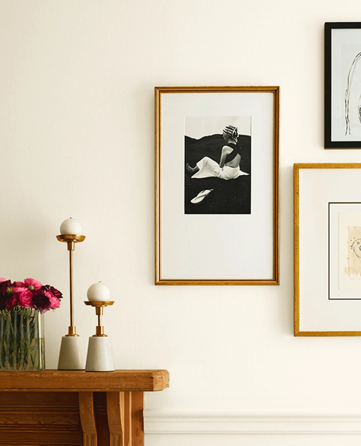 Dover White room decor
