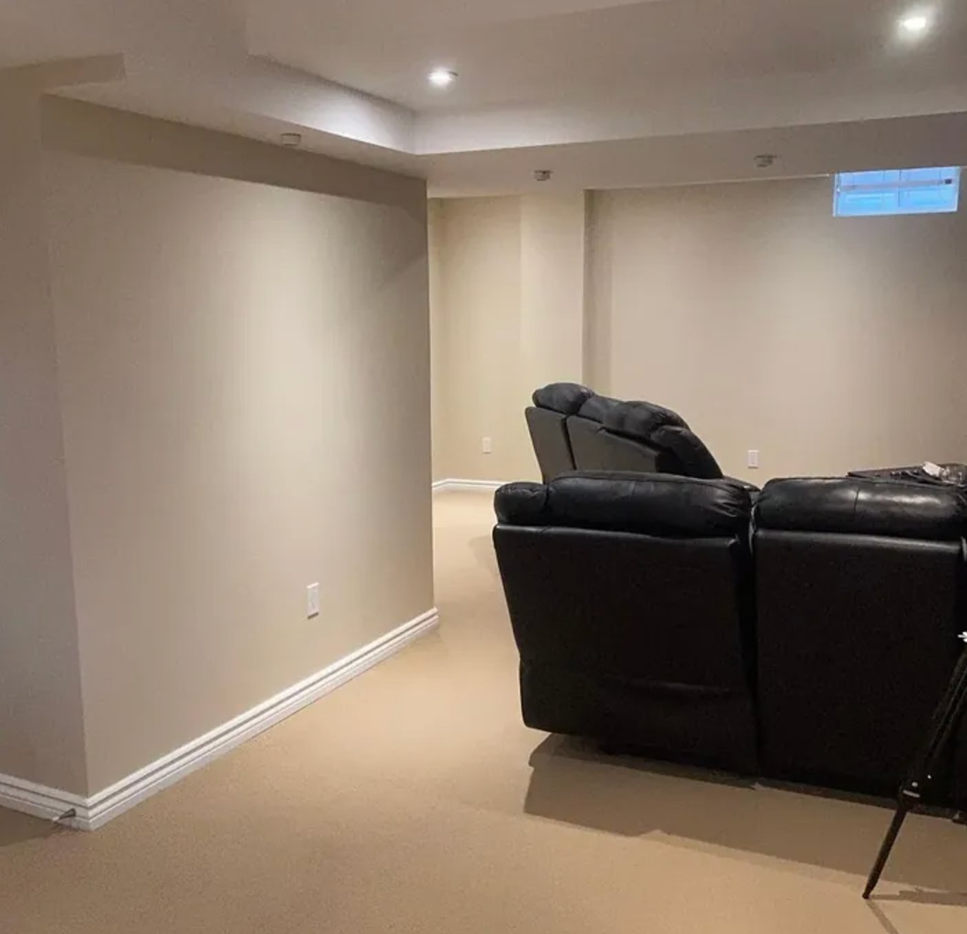 Muslin by Benjamin Moore basement