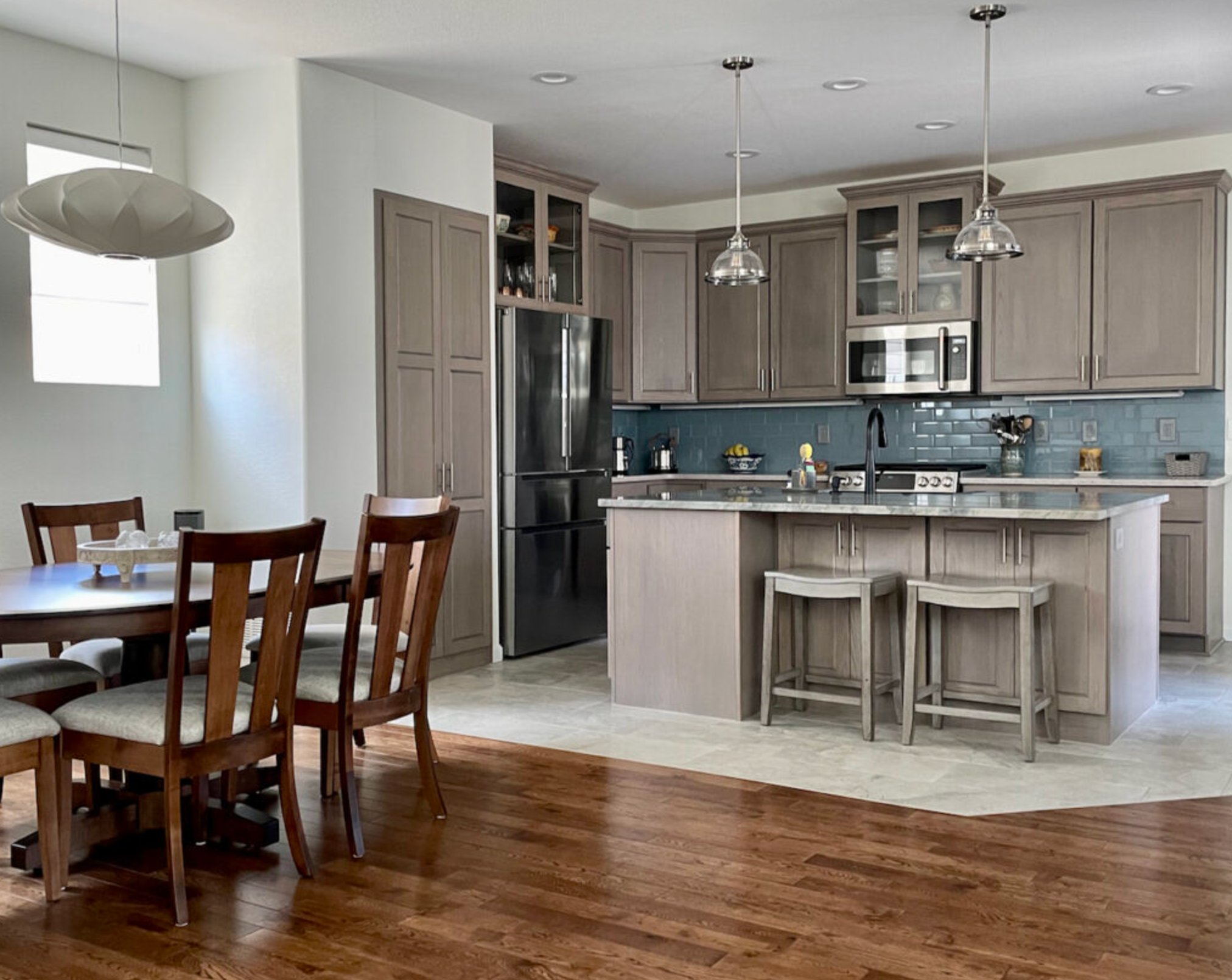 Greek Villa by Sherwin Williams lighting