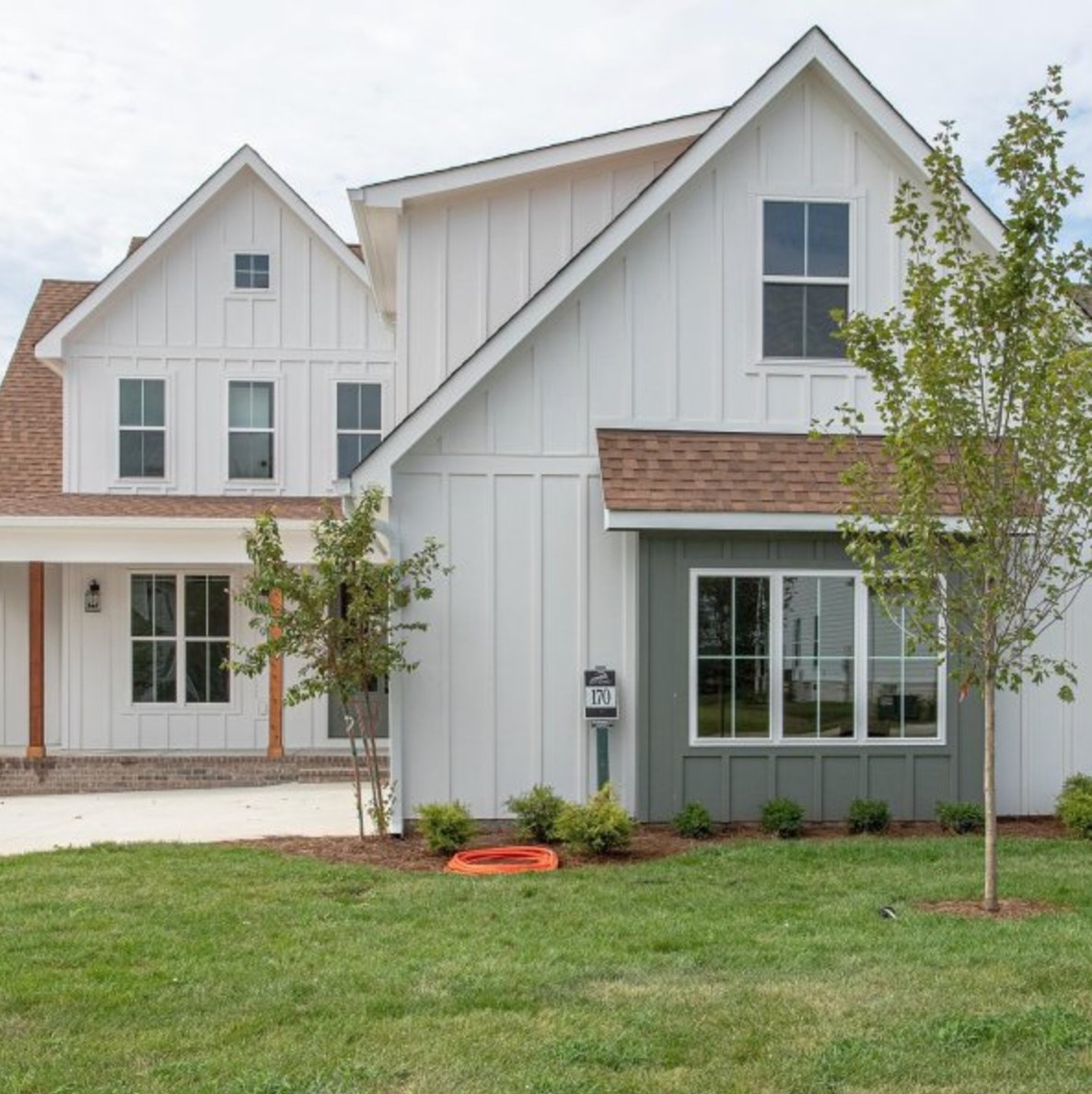 Snowbound by Sherwin Williams exterior