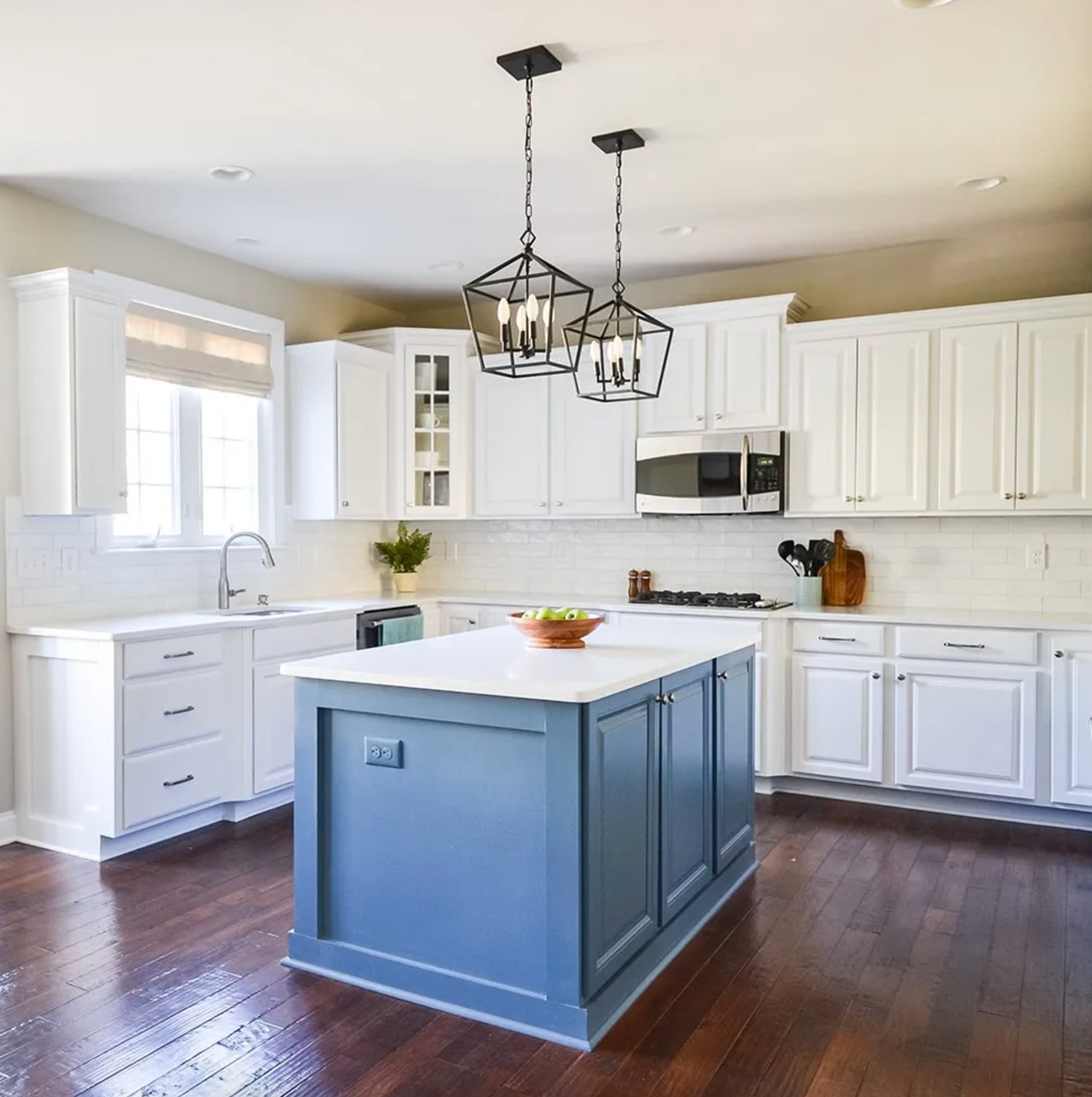 Snowbound by Sherwin Williams in kitchen