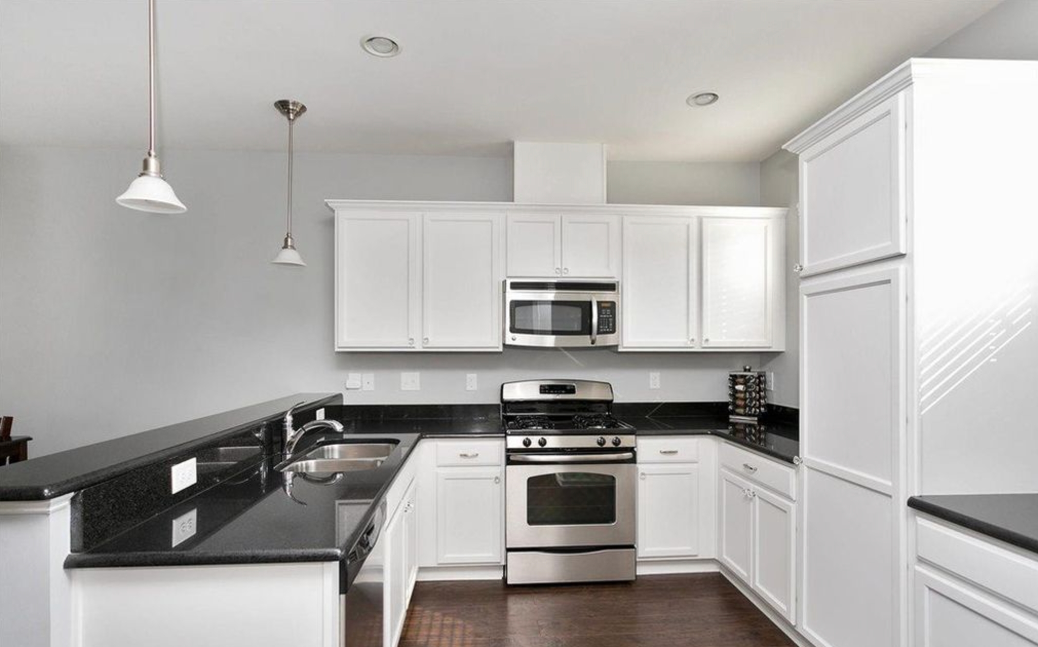 Snow Bound by Sherwin Williams kitchen