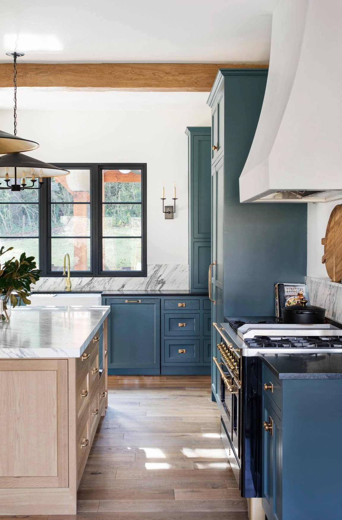 Two-Toned Kitchen Cabinets 2