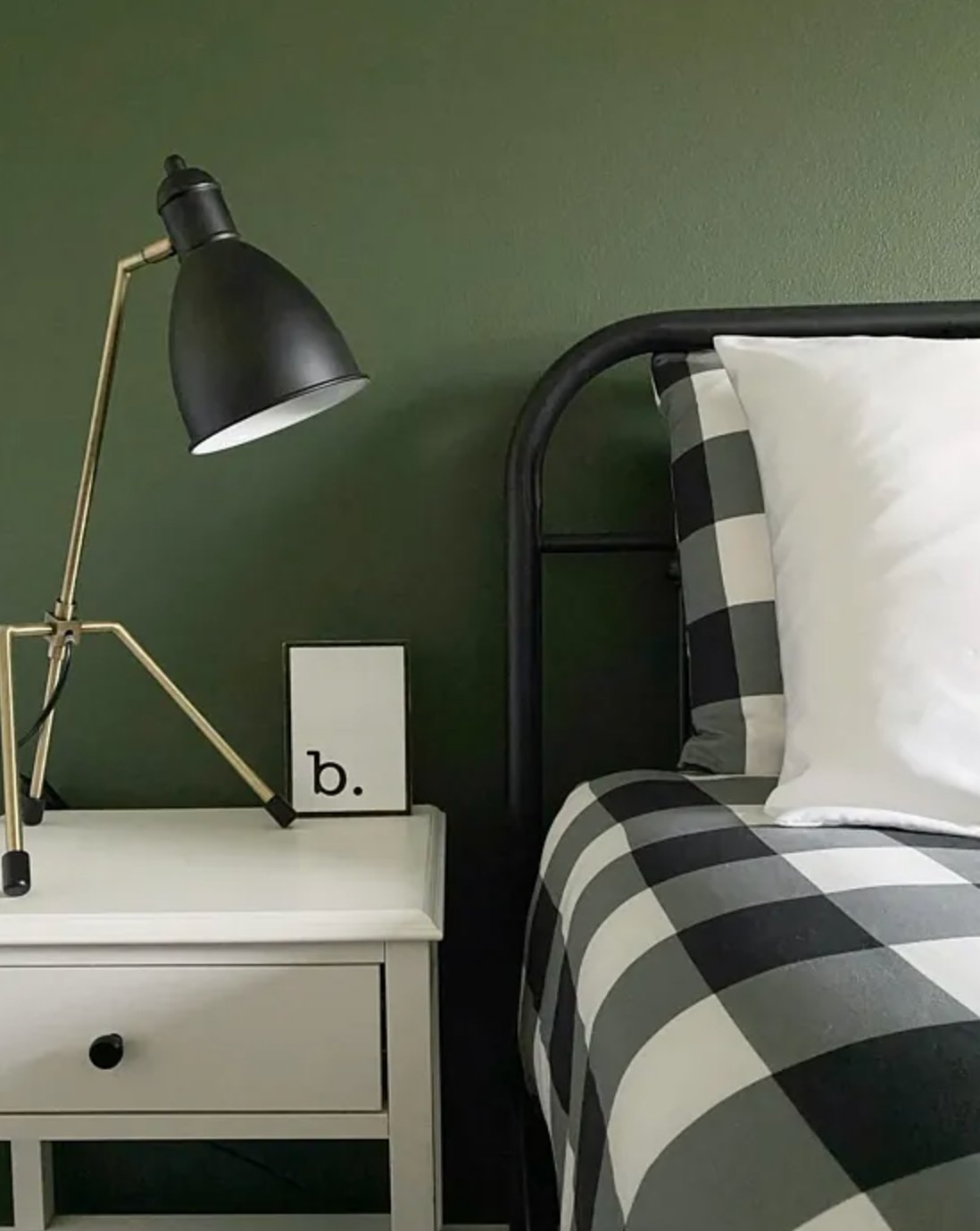 Vogue Green by Sherwin-Williams in a bedroom