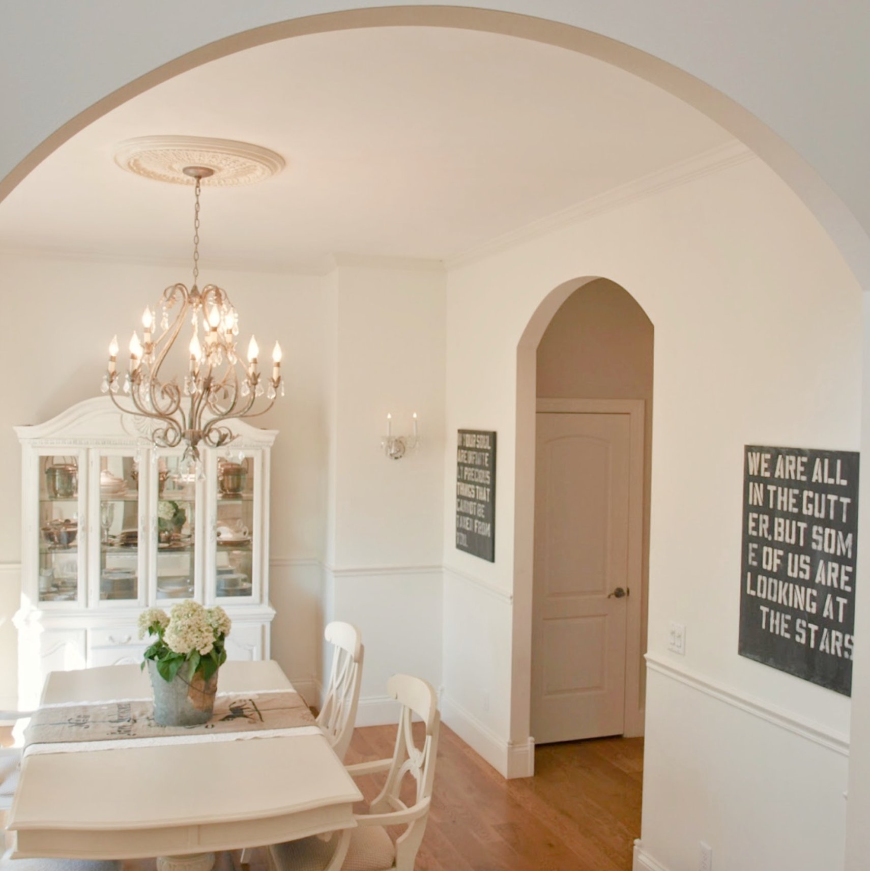 White Sand in a dining room