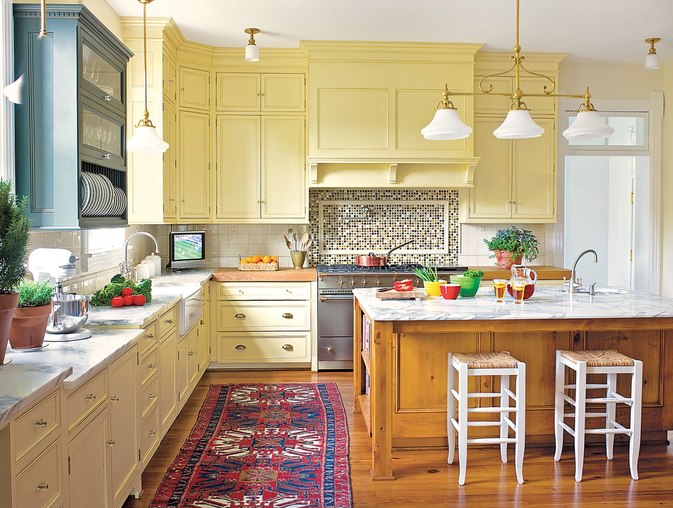 Yellow Kitchen Cabinets 2